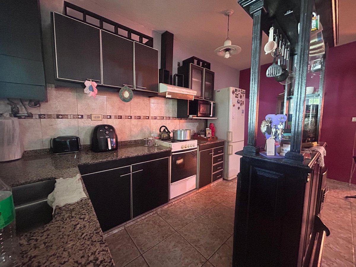 Foto de VENTA CASA CON LOCAL COMERCIAL ICHO CRUZ, imagen 1