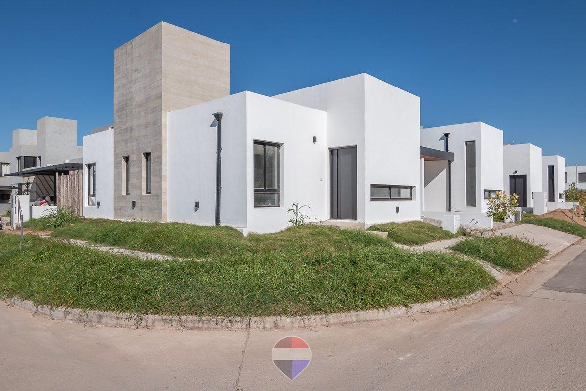 VENTA DUPLEX 2 DORMITORIOS SAN IGNACIO VILLAGE CBA