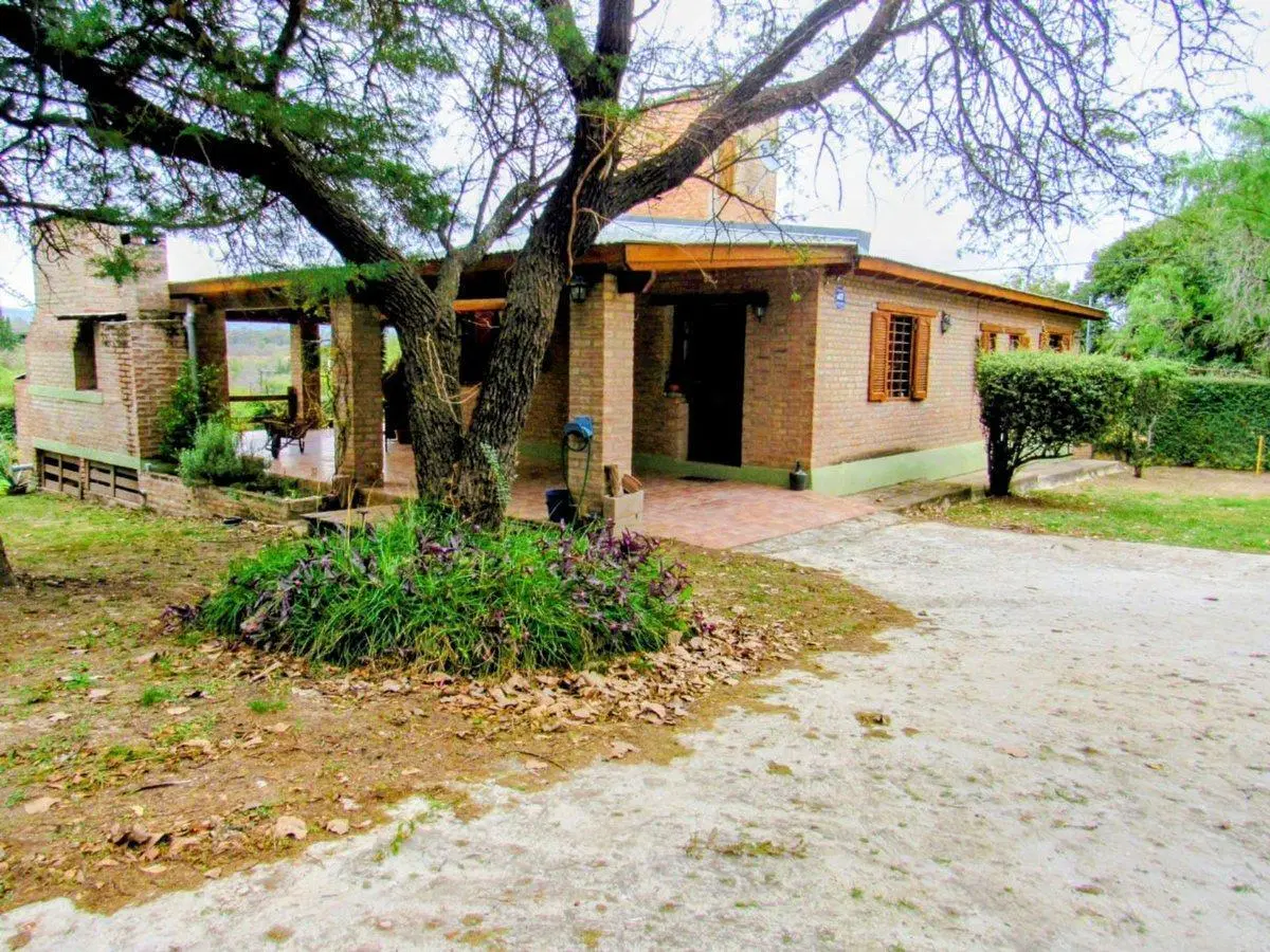VENTA CASA 3 DORMITORIOS EN LAS SIERRAS CON PILETA 4