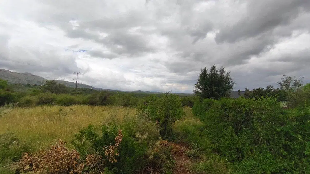 VENTA LOTE ESQUINA 600M2 EN LOS COCOS ESCRITURA 4
