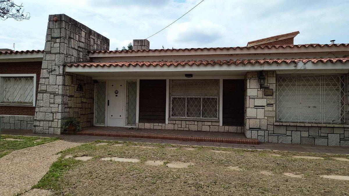 VENTA CASA PARQUE CAPITAL GRAN TERRENO RUTA 20