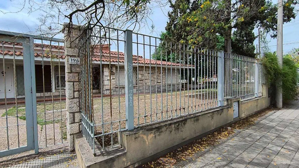 VENTA CASA PARQUE CAPITAL GRAN TERRENO RUTA 20 3