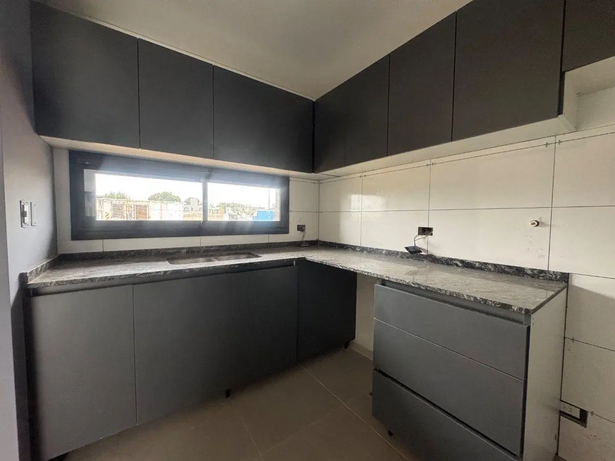Venta DUPLEX 2 dormitorios dentro Circunvalación 4