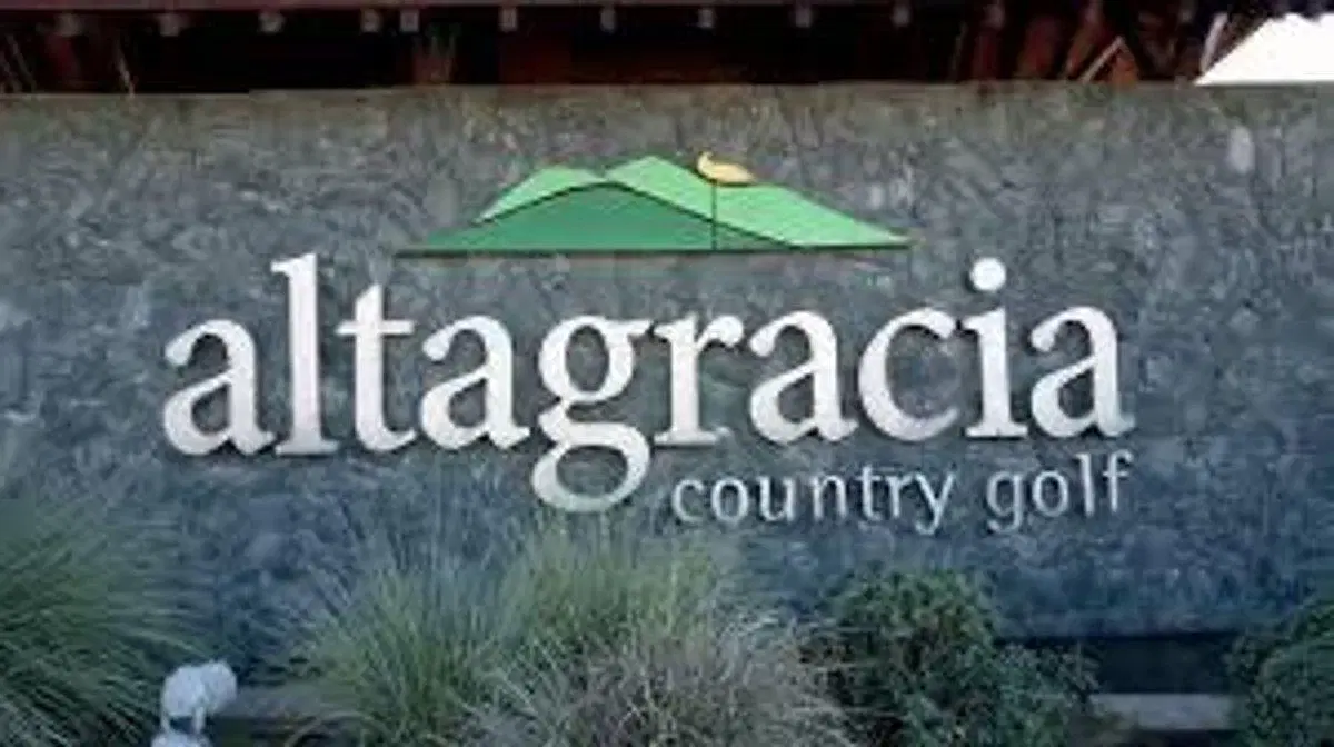 VENTA DE LOTE EN COUNTRY GOLF ALTA GRACIA 2