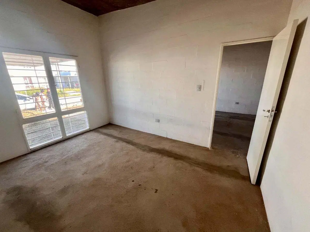 VENTA CASA 2 DORMITORIOS UNIVERSITARIO HORIZONTE 2 3