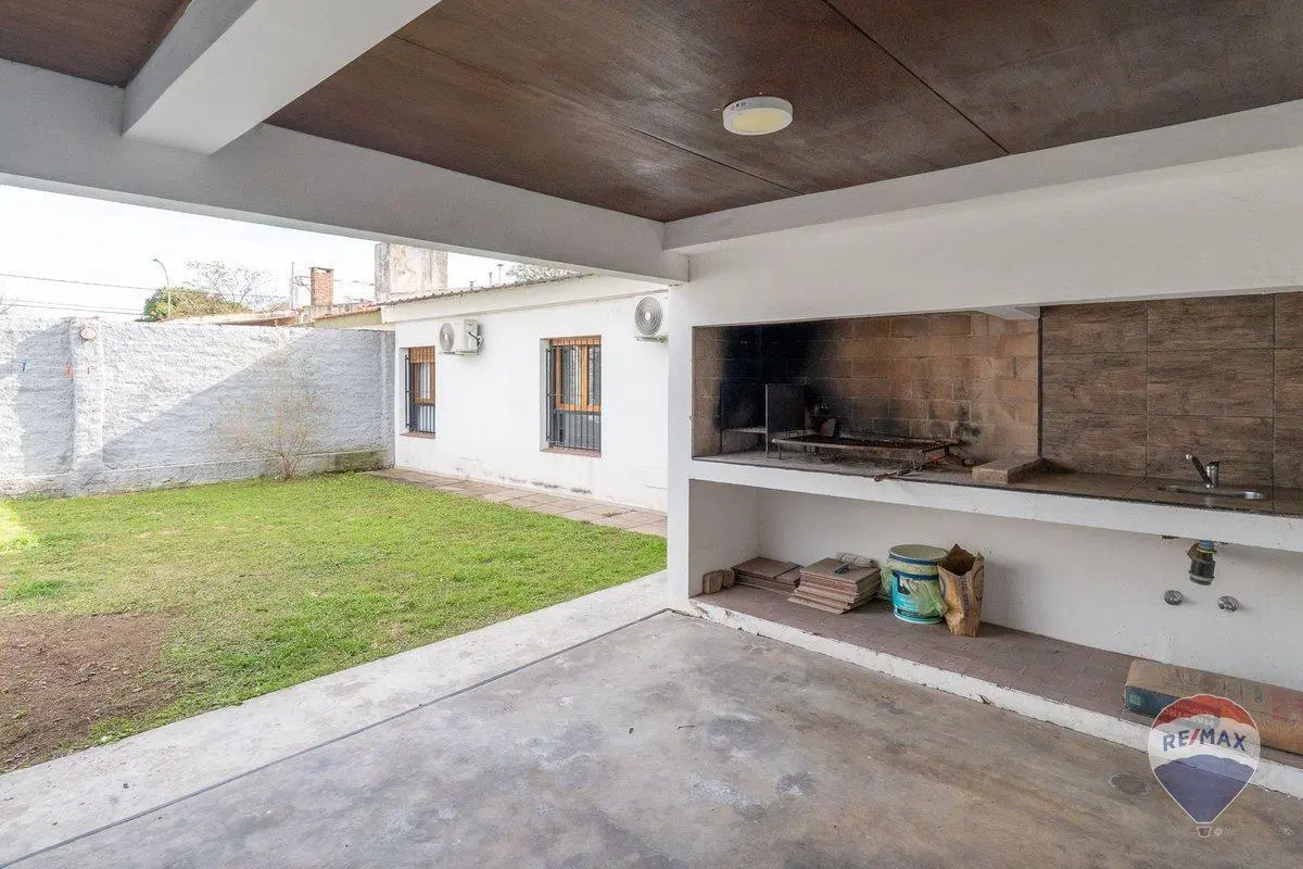 VENTA CASA 3 DORMI + LOCAL DOBLE ALTURA / DEPTO 3