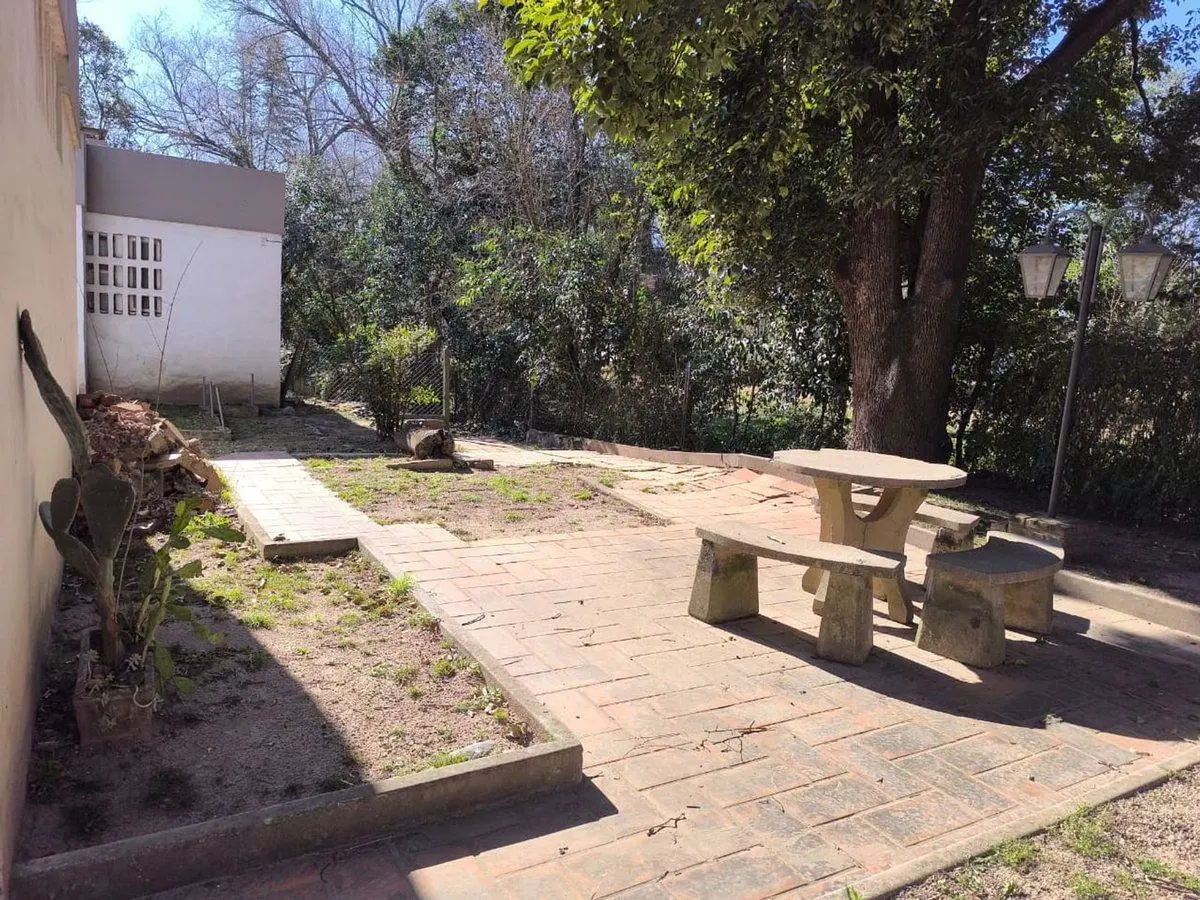 VENTA DE CASA CON BAJADA AL RÍO EN VILLA LA BOLSA 4