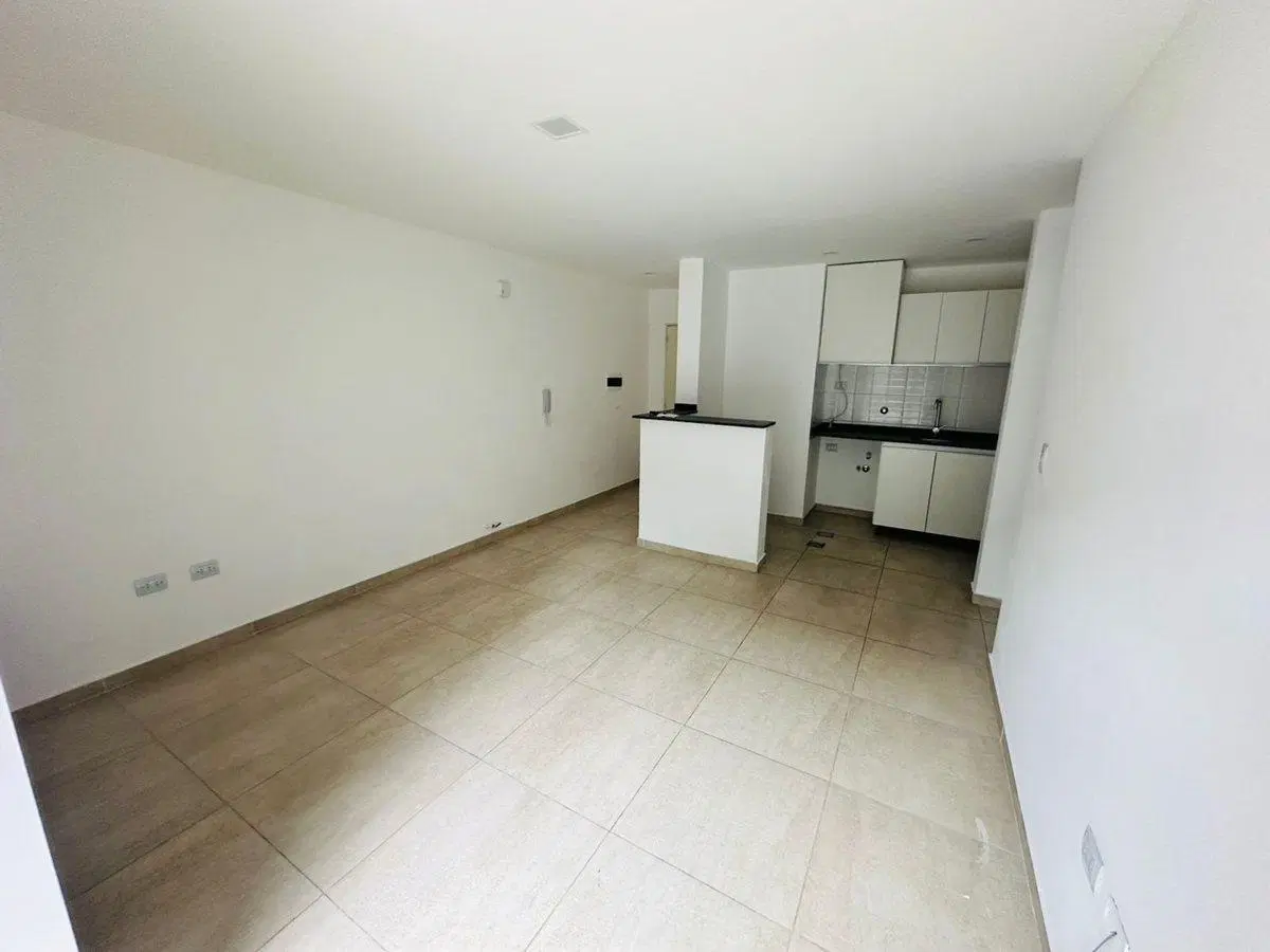 VENTA DEPARTAMENTO ESTRENAR CON PATIO Bº GRAL PAZ 3