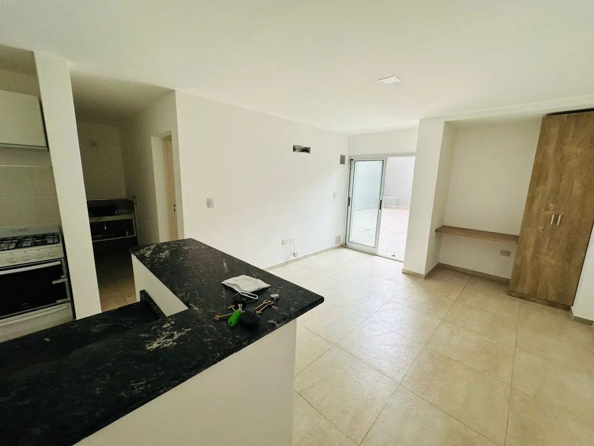 VENTA DEPARTAMENTO ESTRENAR CON PATIO Bº GRAL PAZ 2