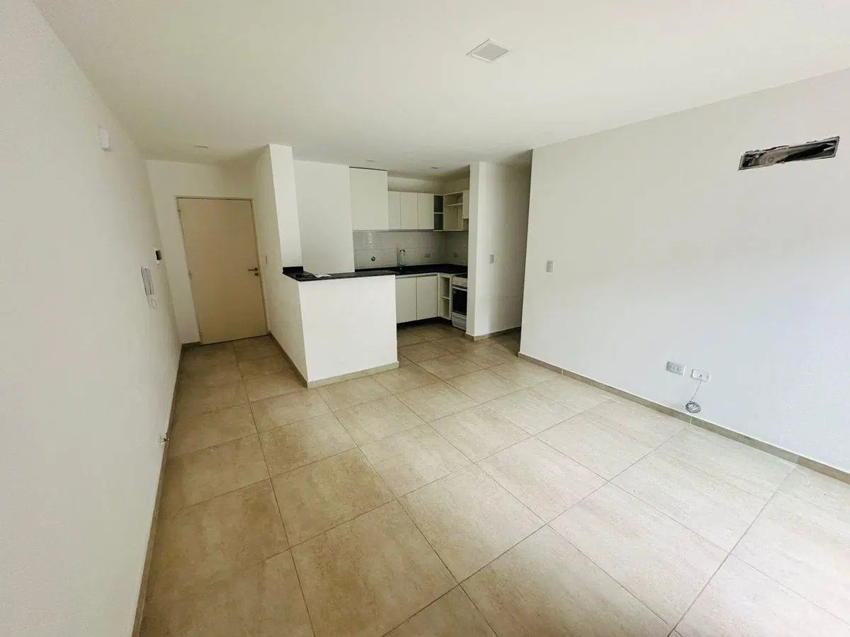VENTA DEPARTAMENTO ESTRENAR CON PATIO Bº GRAL PAZ 4
