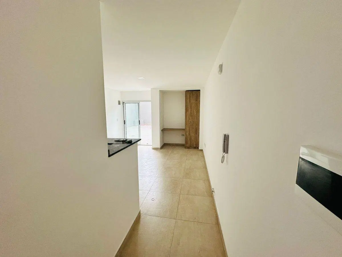 VENTA DEPARTAMENTO ESTRENAR CON PATIO Bº GRAL PAZ 5