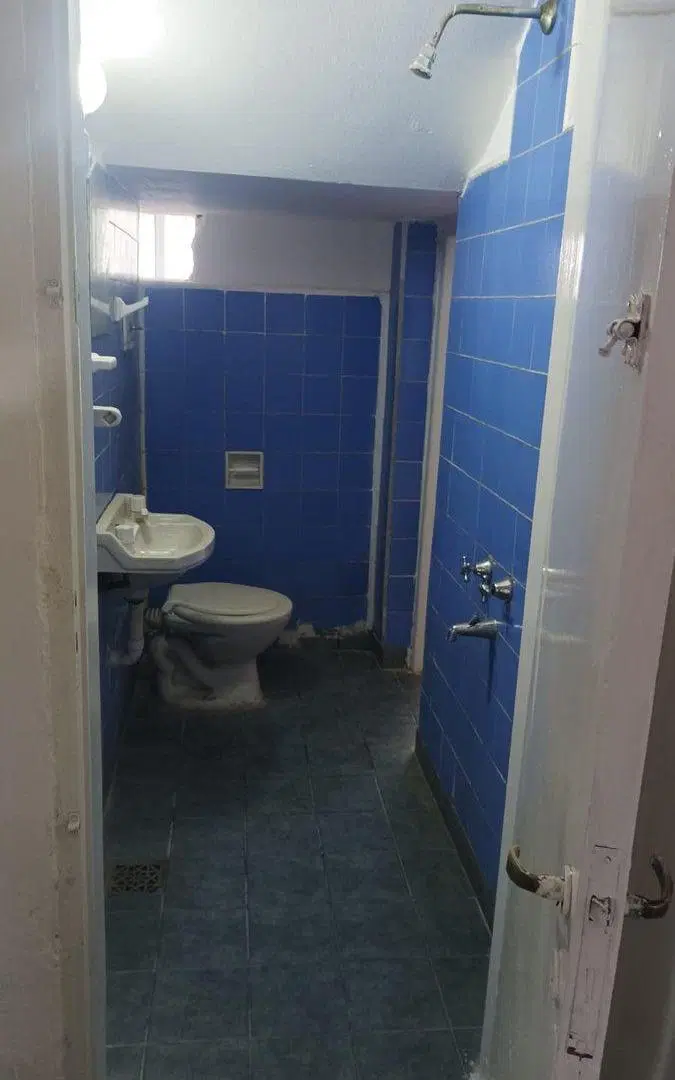 VENTA CASA 3 DORMITORIOS + DPTO BARRIO MARECHAL 4