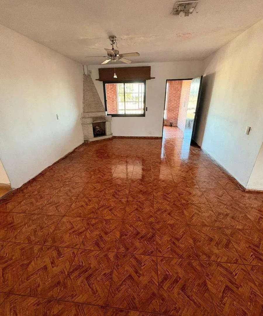 Venta casa 3 dorm. + local comercial + galpón 4
