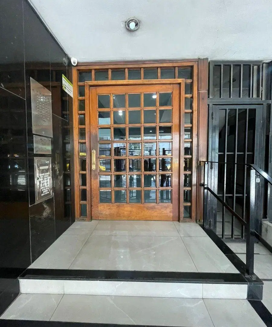 Venta dpto 3 dorm. con balcón terraza – Centro 2