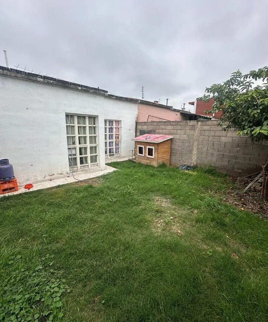 Venta casa 3 dorm. con patio – B° Las Lilas HORIZ. 5