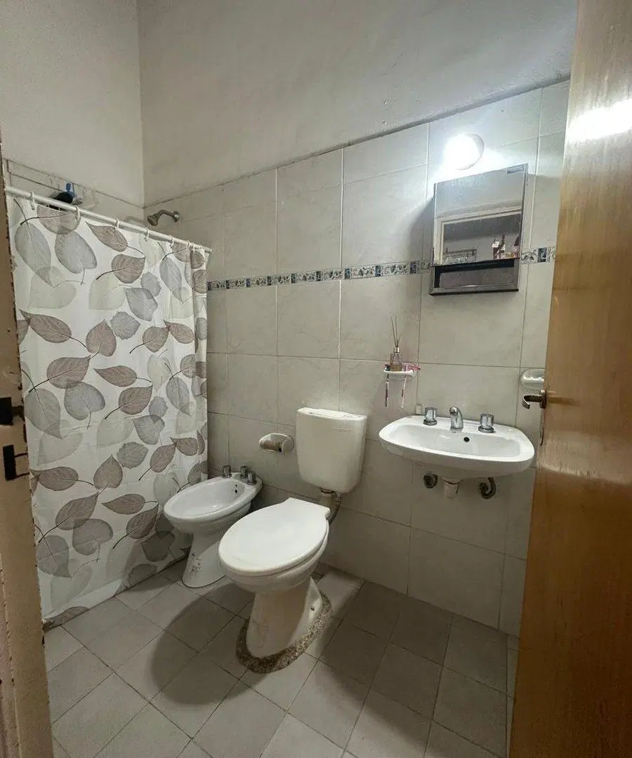 Venta casa 3 dorm. con patio – B° Las Lilas HORIZ. 3