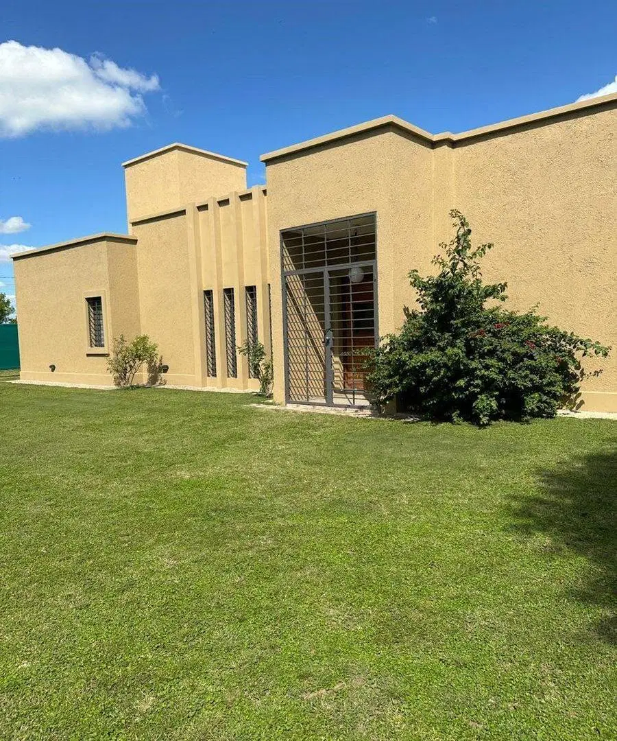 VENTA CASA DE CATEGORIA EN QUINTAS DE ITALIA 2