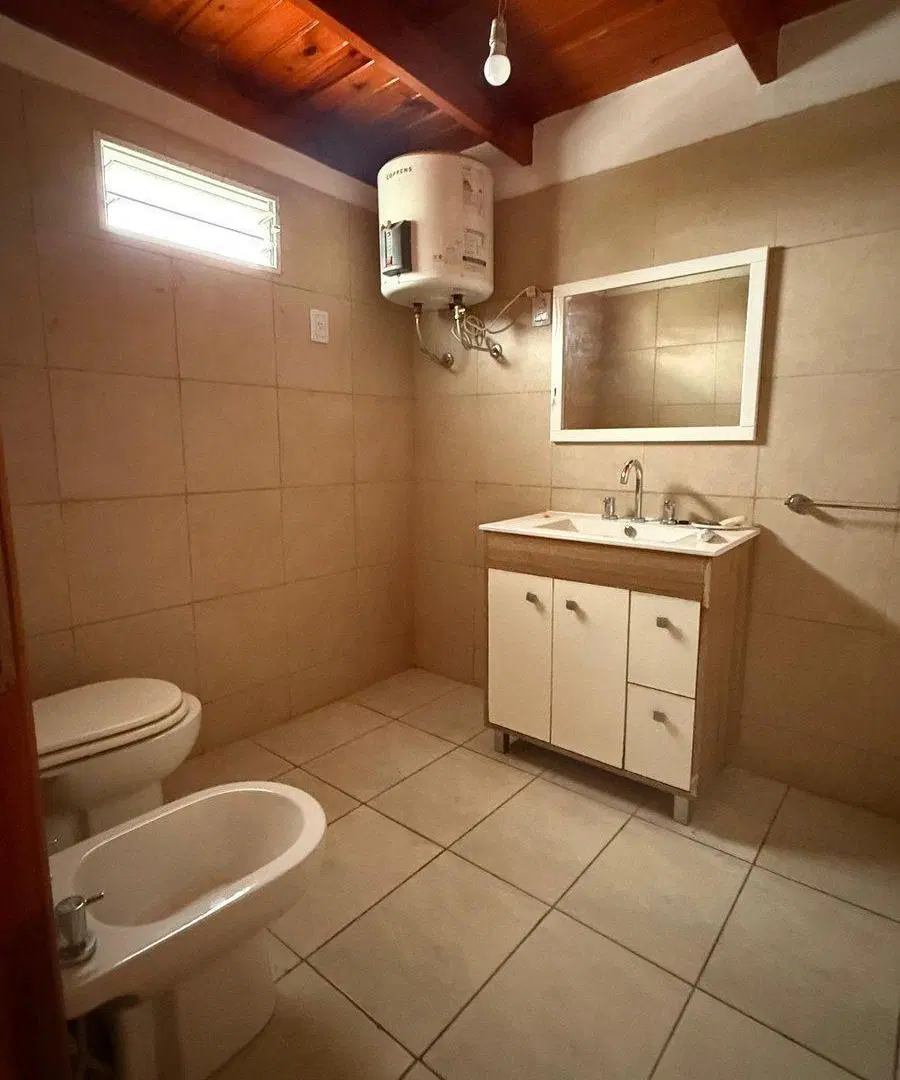VENTA CASA 3 DORMIS/PILETA - QUINCHO B° MARECHAL 4