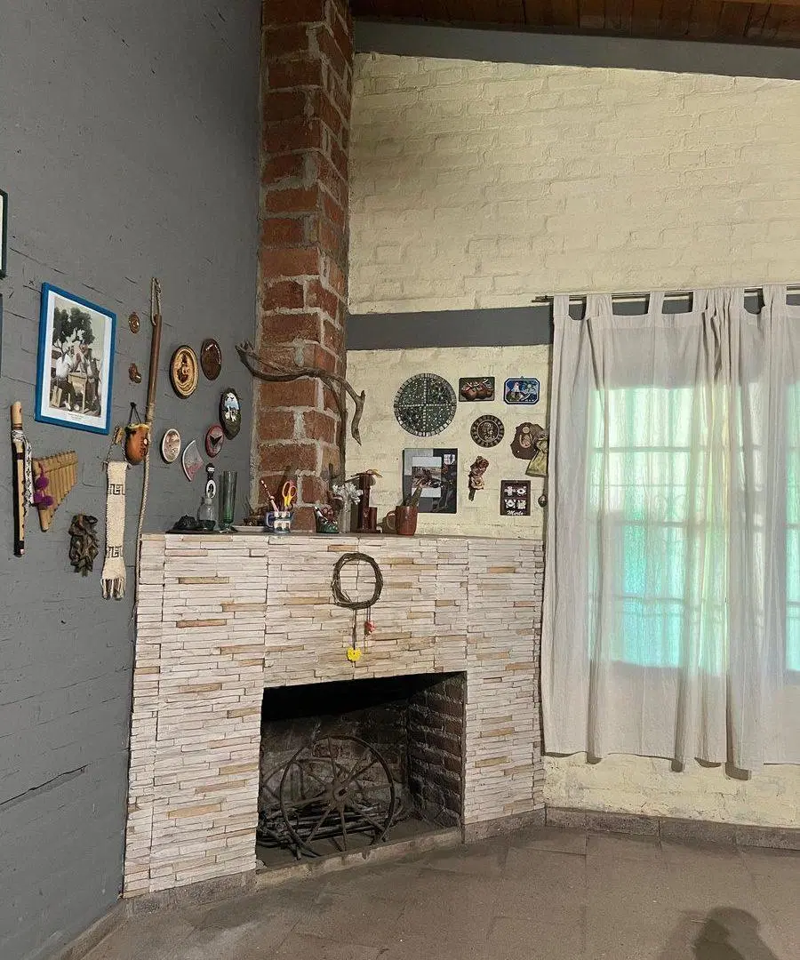 VENTA DE CASA 5 DORMITORIOS A METROS DEL RIO 3