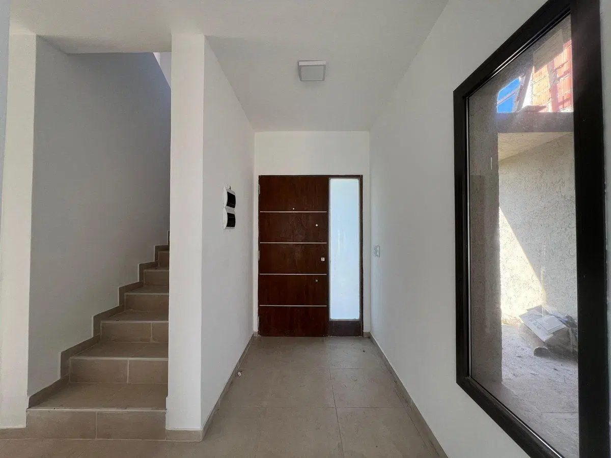 VENTA DE CASA EN MIRADORES II DE MANANTIALES 3