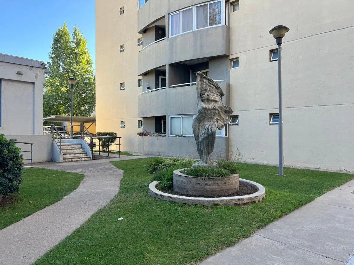 VENTA DPTO 3DORM+COCHERA TERRAZAS DE LA CAÑADA CBA 4
