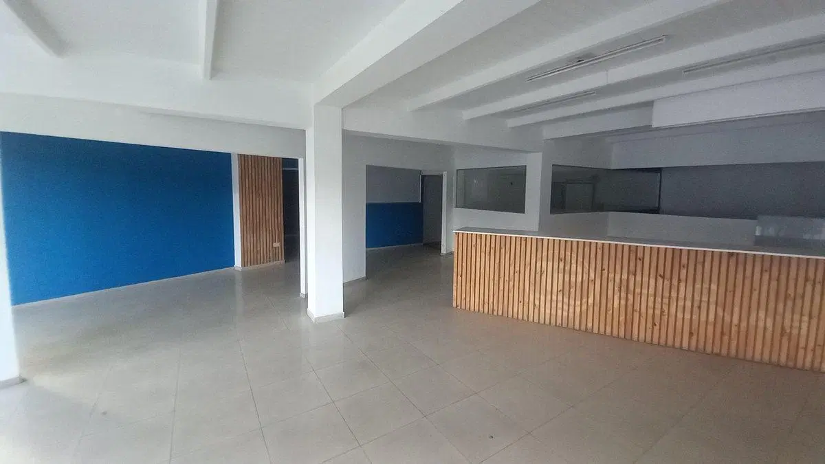 VENTA LOCAL COMERCIAL, AV. COLON, CORDOBA 4
