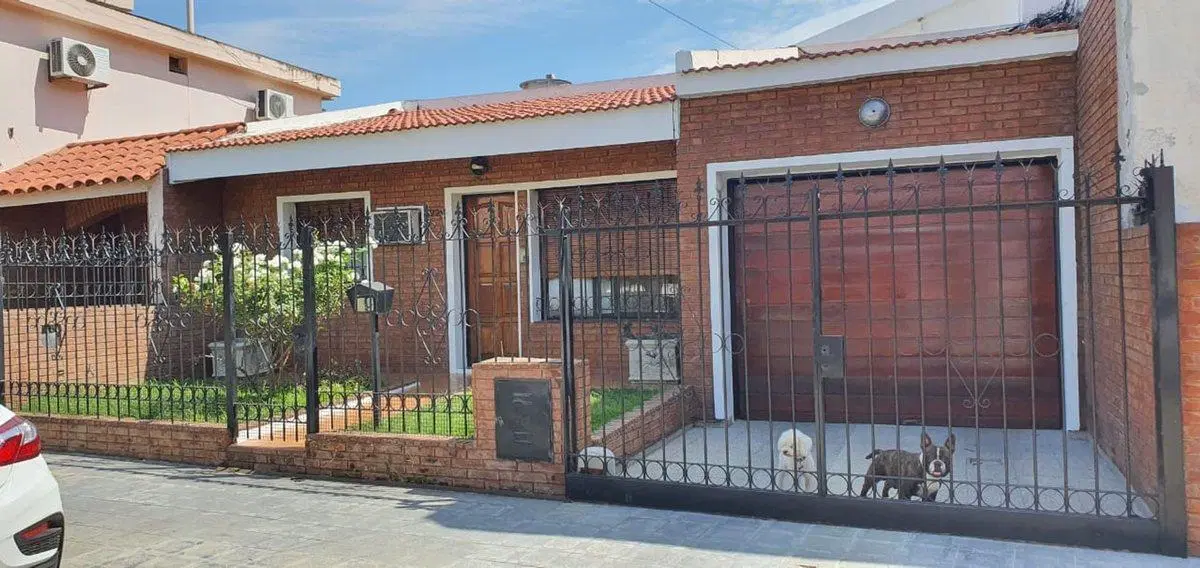 VENTA CASA 3 DORM + DEPARTAMENTO EMPALME CBA 3