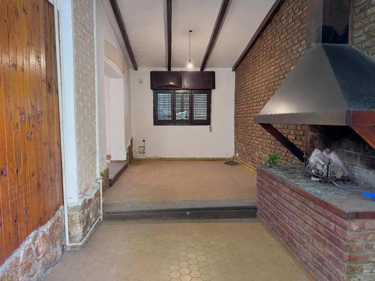 CASA 2 DORMITORIOS +DEPTO  MIGUEL MUÑOZ CARLOS PAZ 2