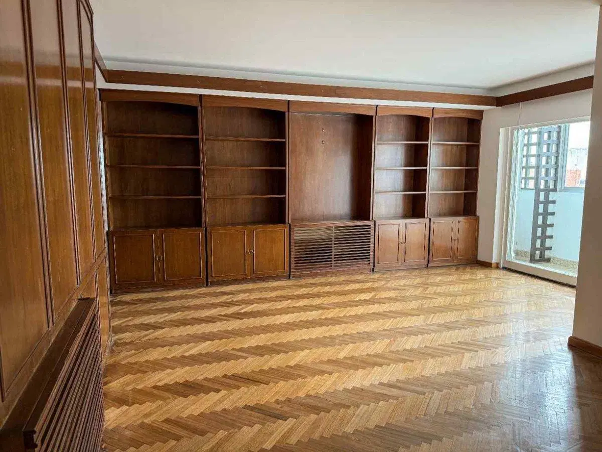 DEPARTAMENTO SEMIPISO SOBRE CAÑADA - CATEGORIA 5