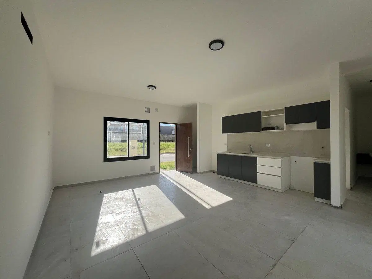 VENTA CASA ESQUINA 2 DORMITORIOS DOCTA AVENIDA 2