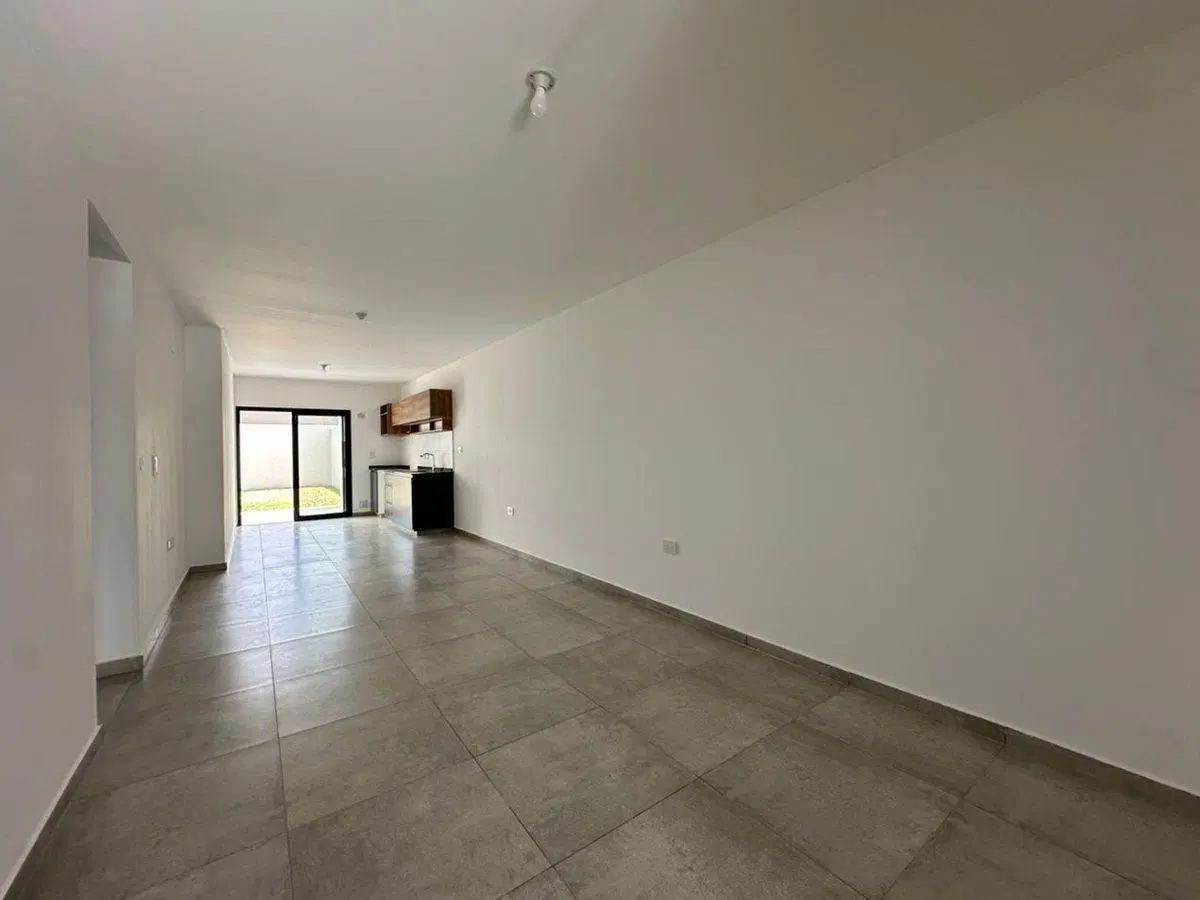 VENTA DUPLEX DOS DORMITORIOS ETAPA 4 DE DOCTA 3