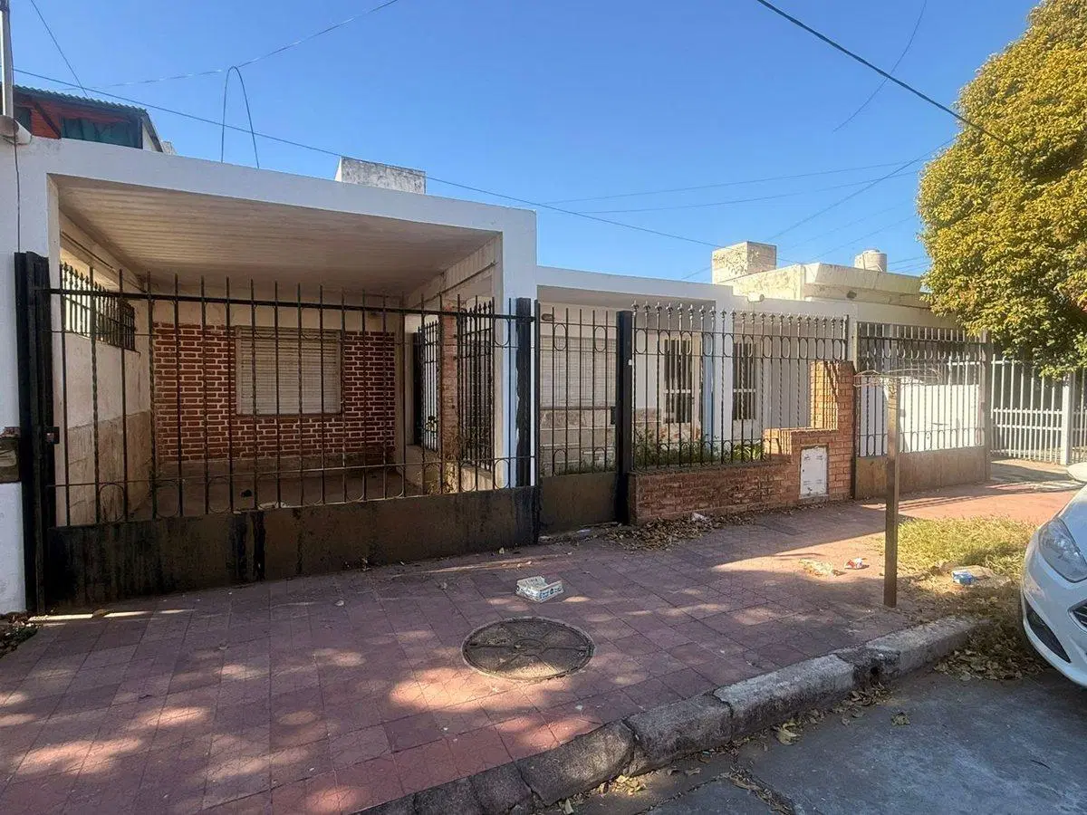VENTA CASA 2/3 DORM + DEPTO SAN RAFAEL CBA RUTA 20 2