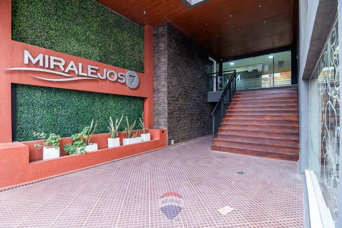 VENTA DEPARTAMENTO 1 DORM C/ COCHERA  CARLOS PAZ 2