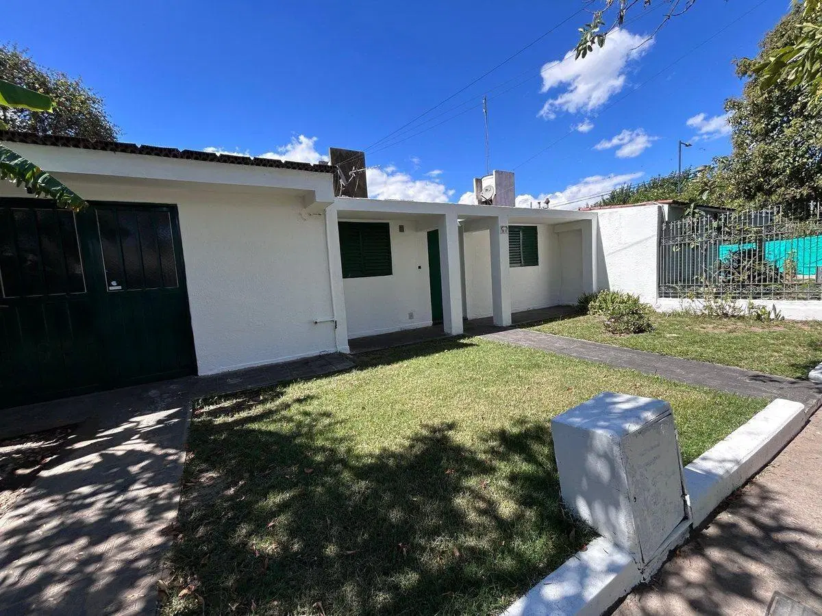 VENTA CASA 3 DORMITORIOS ARGÜELLO CÓRD0BA 5