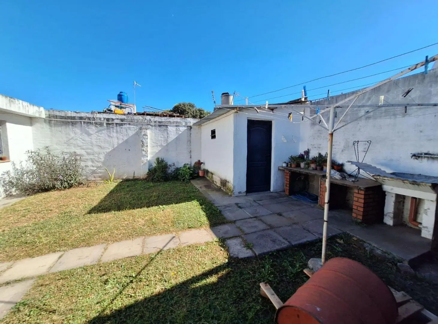 VENTA CASA 4 DORM GALERIA POETA LUGONES CBA 5