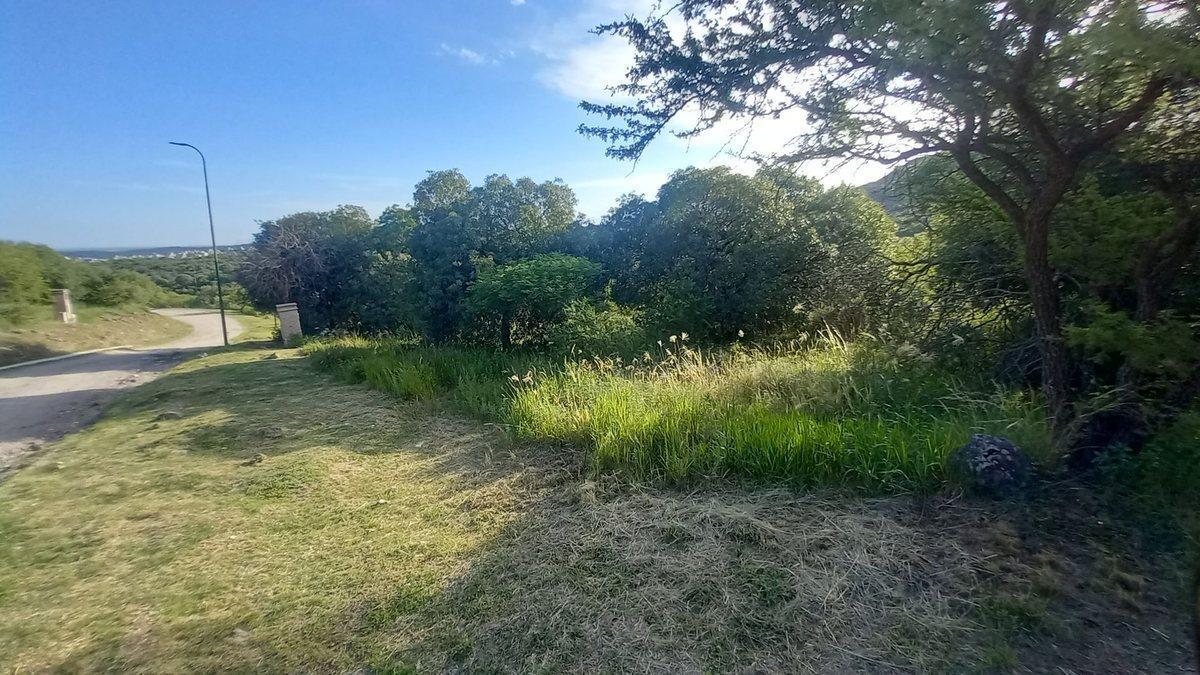 VENTA LOTE TIERRALTA 843 M2 - GAS NATURAL Y VISTAS