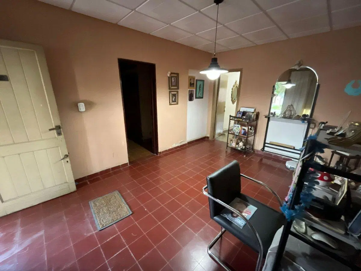 VENTA CASA CON PATIO APTA CREDITO EN J.I. DIAZ 2da 4