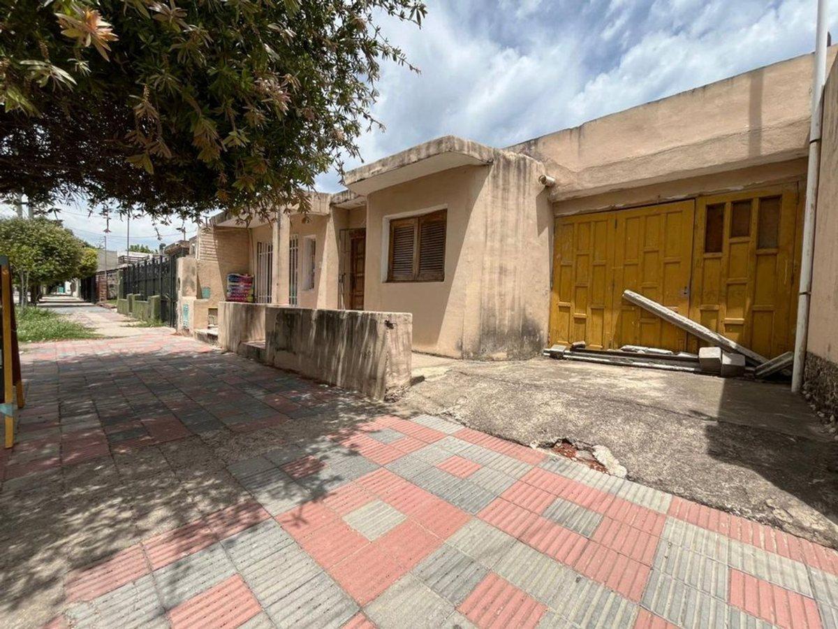 VENTA CASA A RECICLAR EN BARRIO PATICIOS CORDOBA