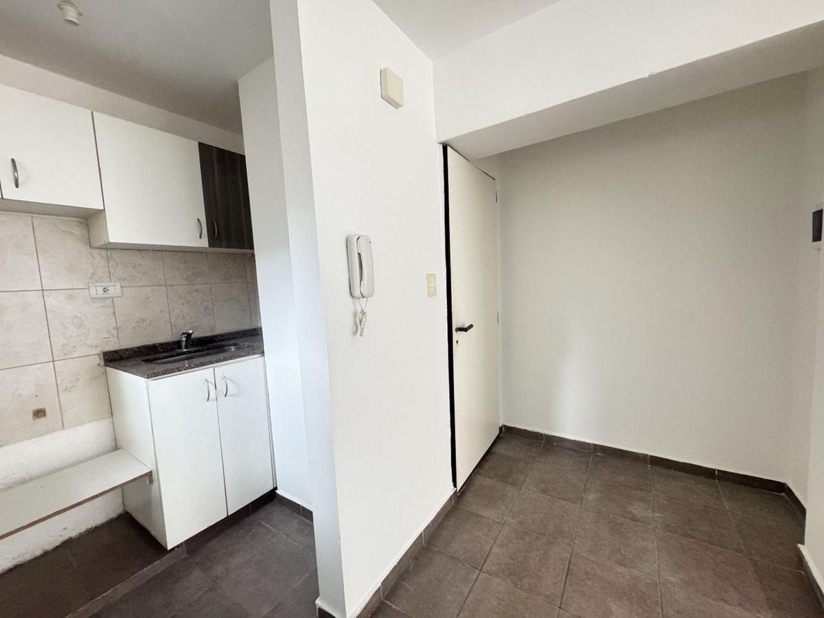 Foto de Venta Departamento 1 dormitorio Avenida Colon 1700, imagen 2