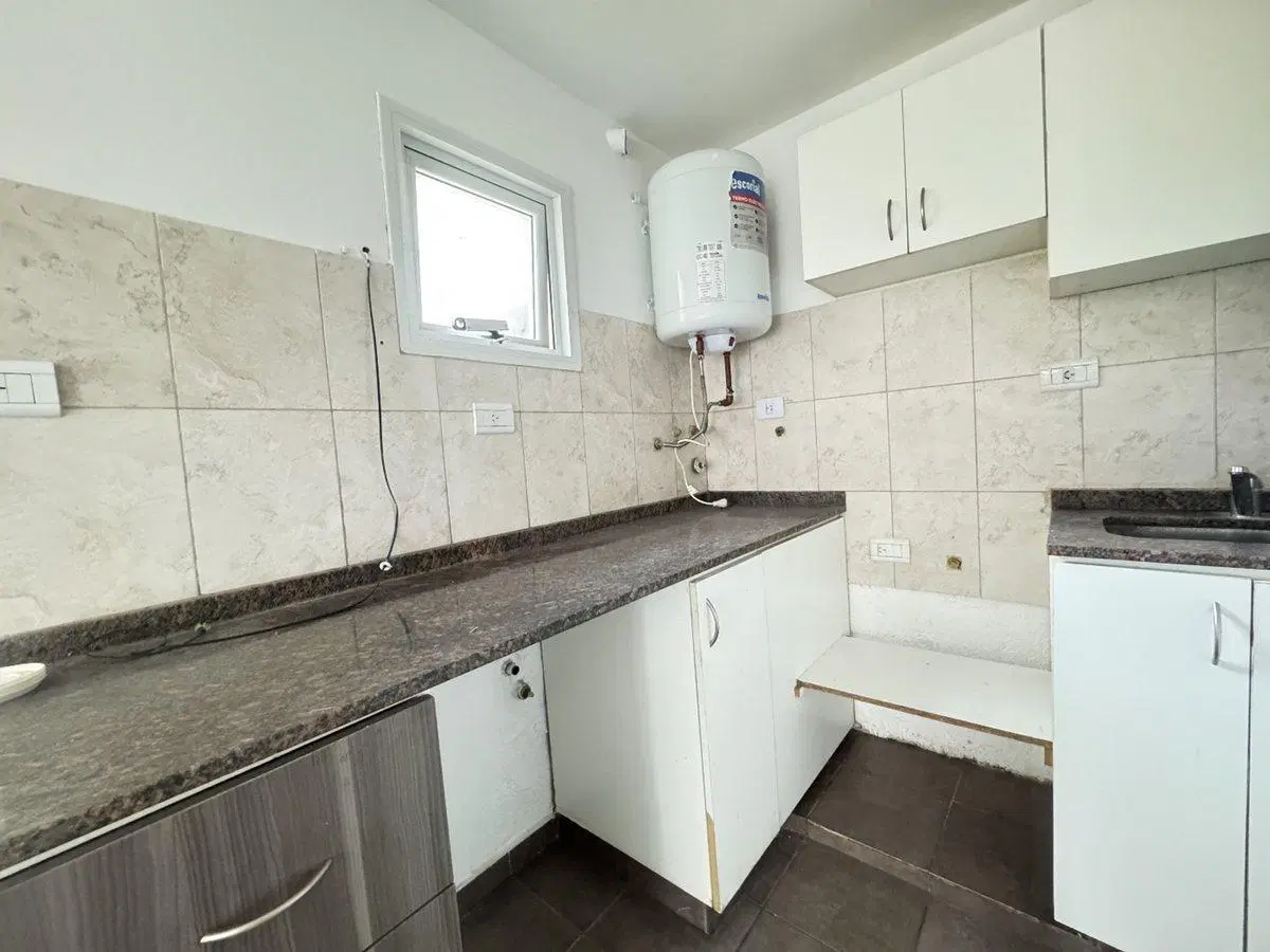 Venta Departamento 1 dormitorio Avenida Colon 1700 3