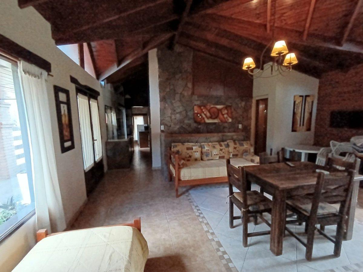 Foto de Cabañas en venta Sta Rosa de Calamuchita céntrico, imagen 2