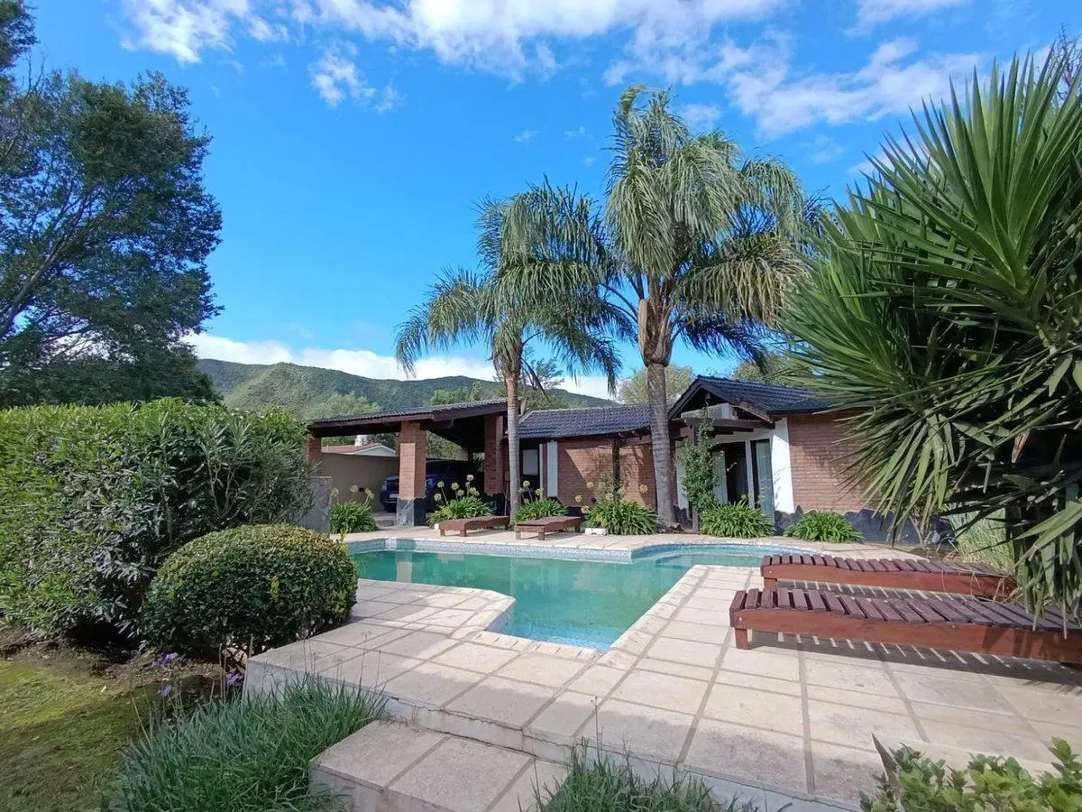 Cabañas en venta Sta Rosa de Calamuchita céntrico 2