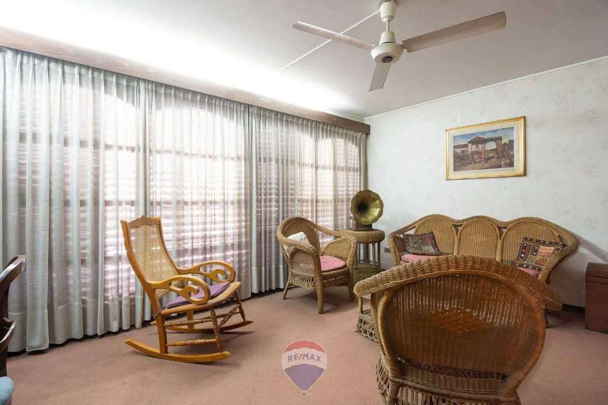 CASA VENTA 5 DORM B° PARQUE HORIZONTE CBA CAP 5