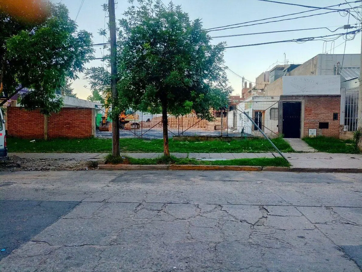 VENTA LOTE APTO CONSTRUCCION CENTRO CARLOS PAZ CBA 4