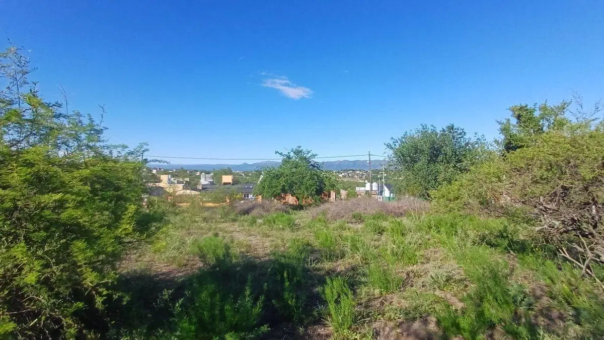 Venta Lote con servicios - Tanti, Córdoba 3