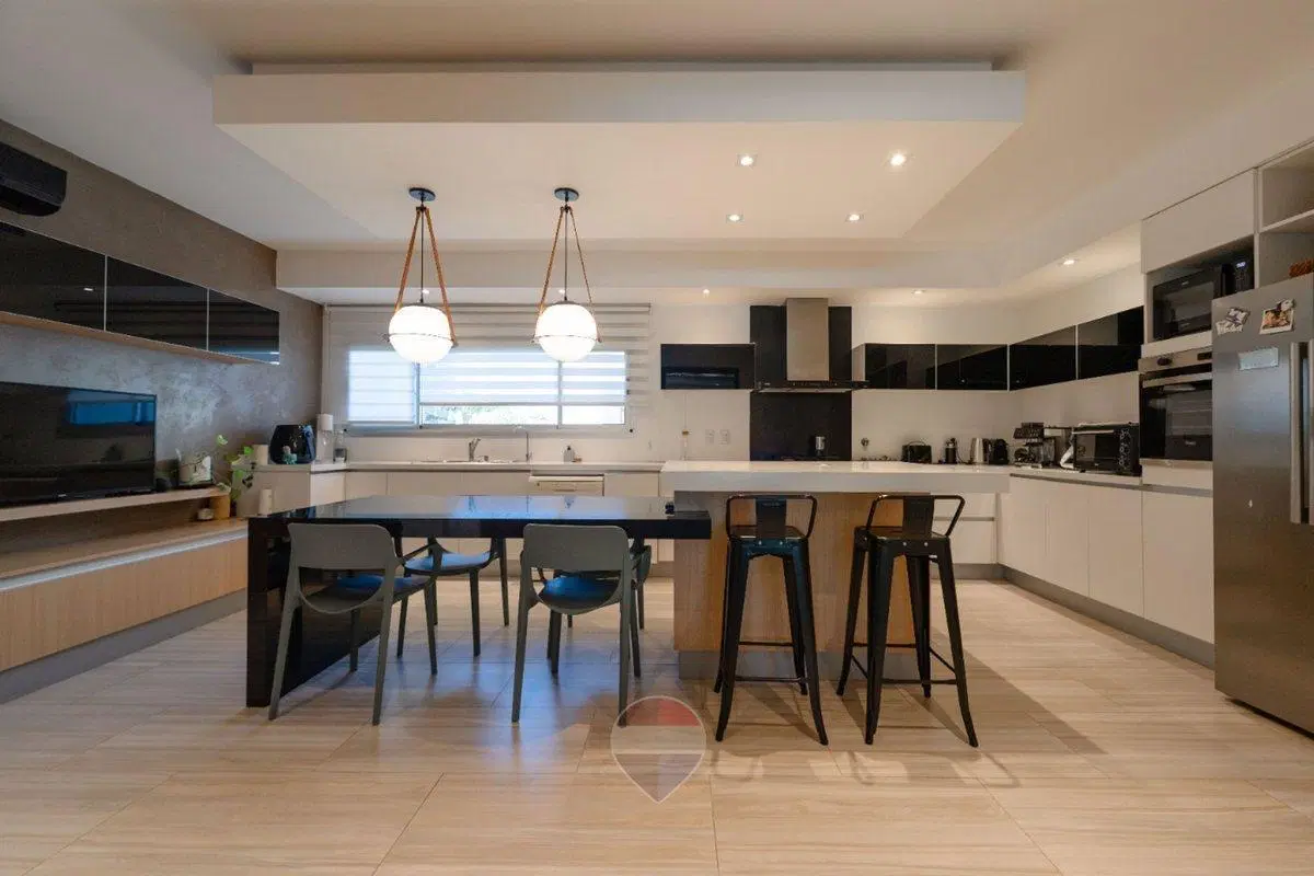 VENTA CASA 4 DORMITORIOS SIETE SOLES VERANDAS CBA 3