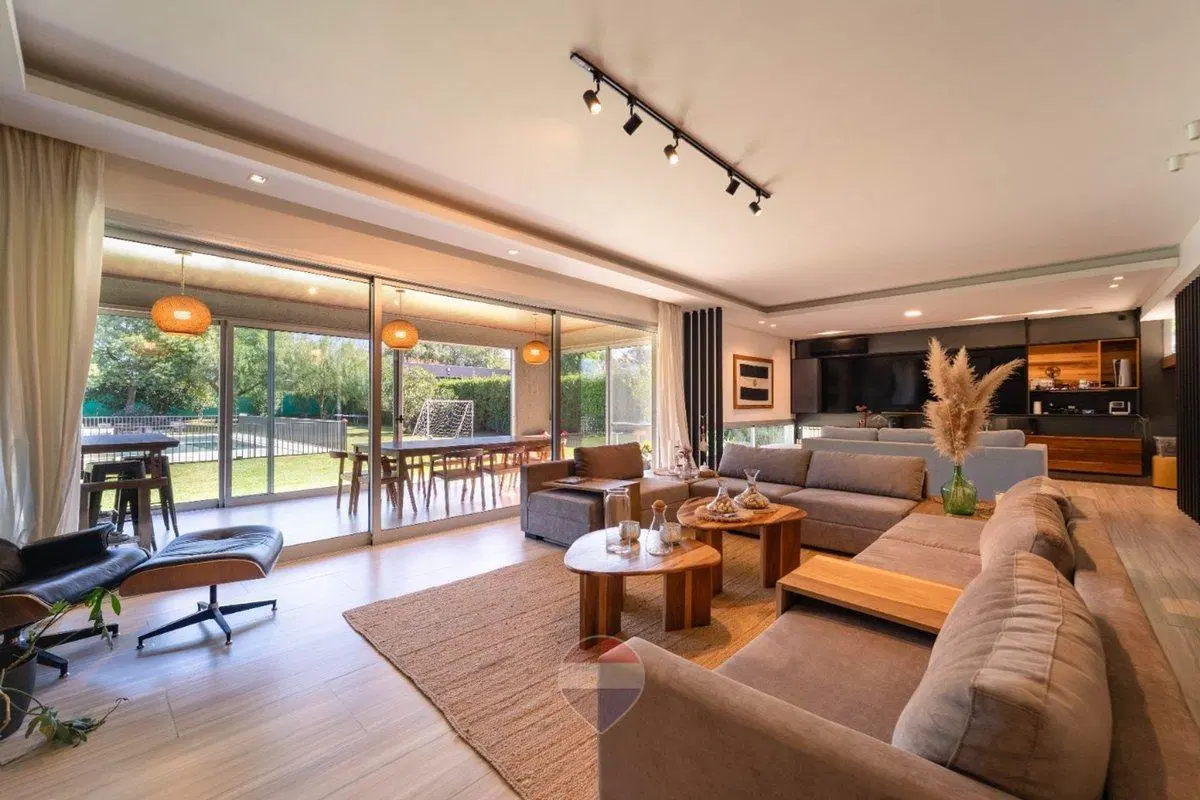 VENTA CASA 4 DORMITORIOS SIETE SOLES VERANDAS CBA 2