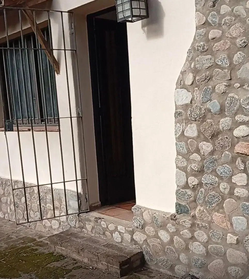 VENTA CASA 2 DORMI C/PILETA LA GRANJA CORDOBA 2