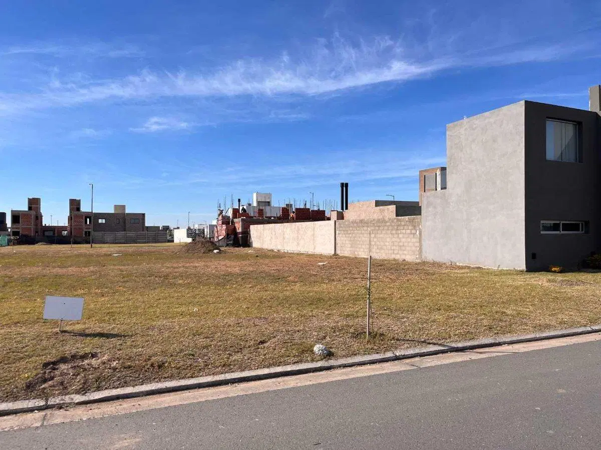 VENTA LOTE QUEBRADA DE MANANTIALES 364 M2 CÓRDOBA 2