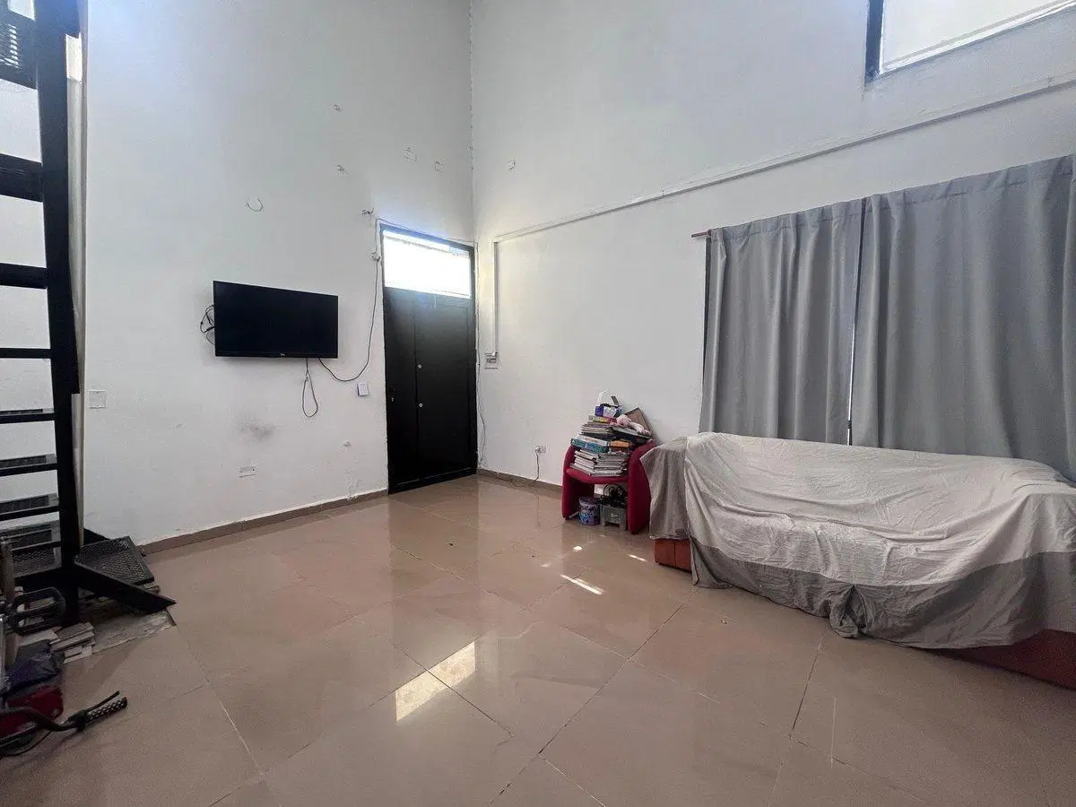 VENTA CASA 2 DORM EN BARRIO SPILIMBERGO NORTE CBA 4